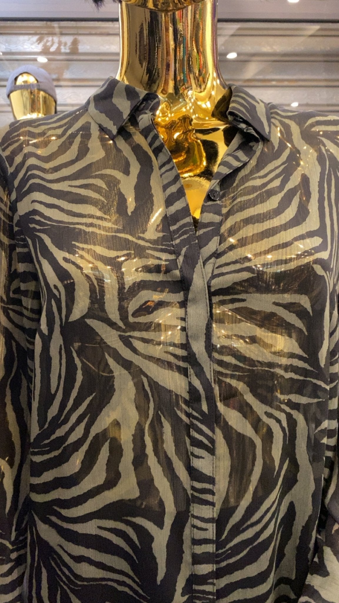 Clara shirt - BerLuxe Haven