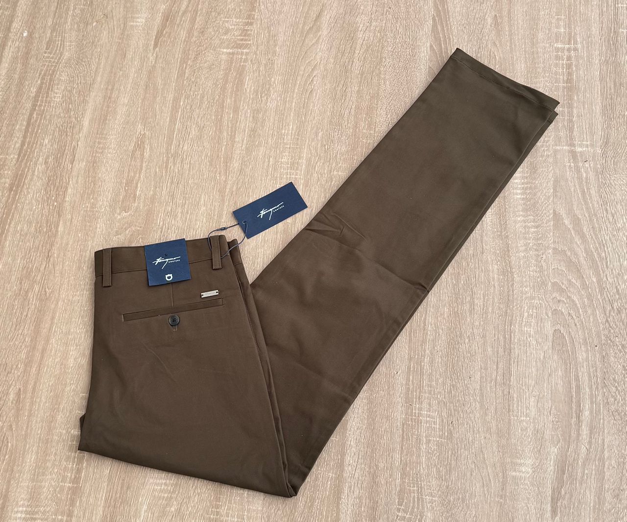 Khaki pants coffee - BerLuxe Haven