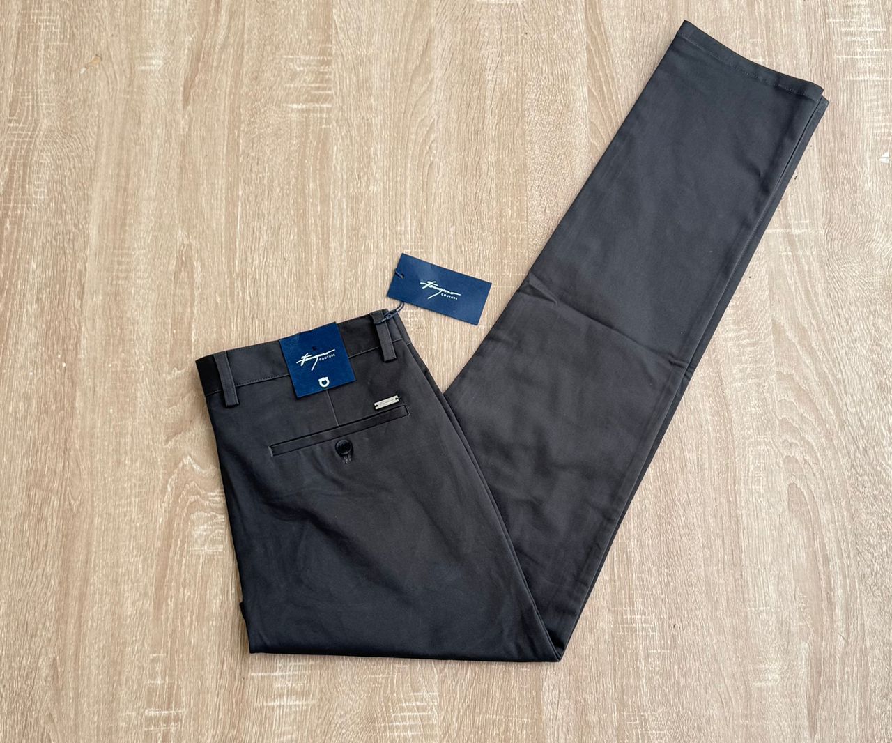 Men’s Khaki black - BerLuxe Haven