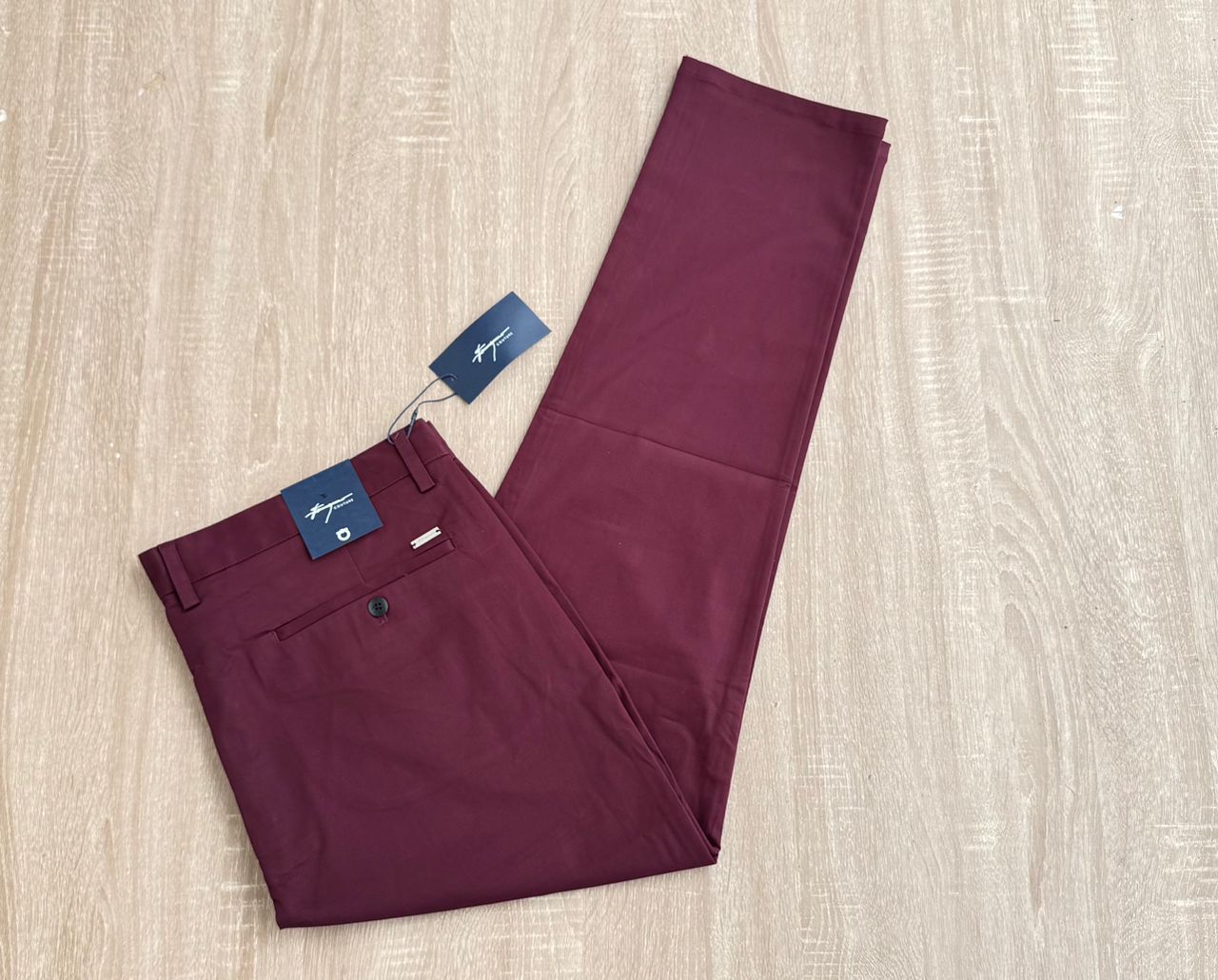 Men’s khaki burgundy - BerLuxe Haven