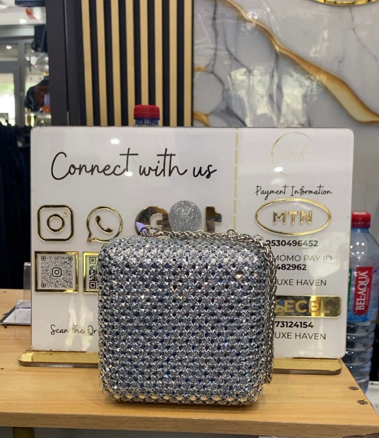 Silver clutch - BerLuxe Haven